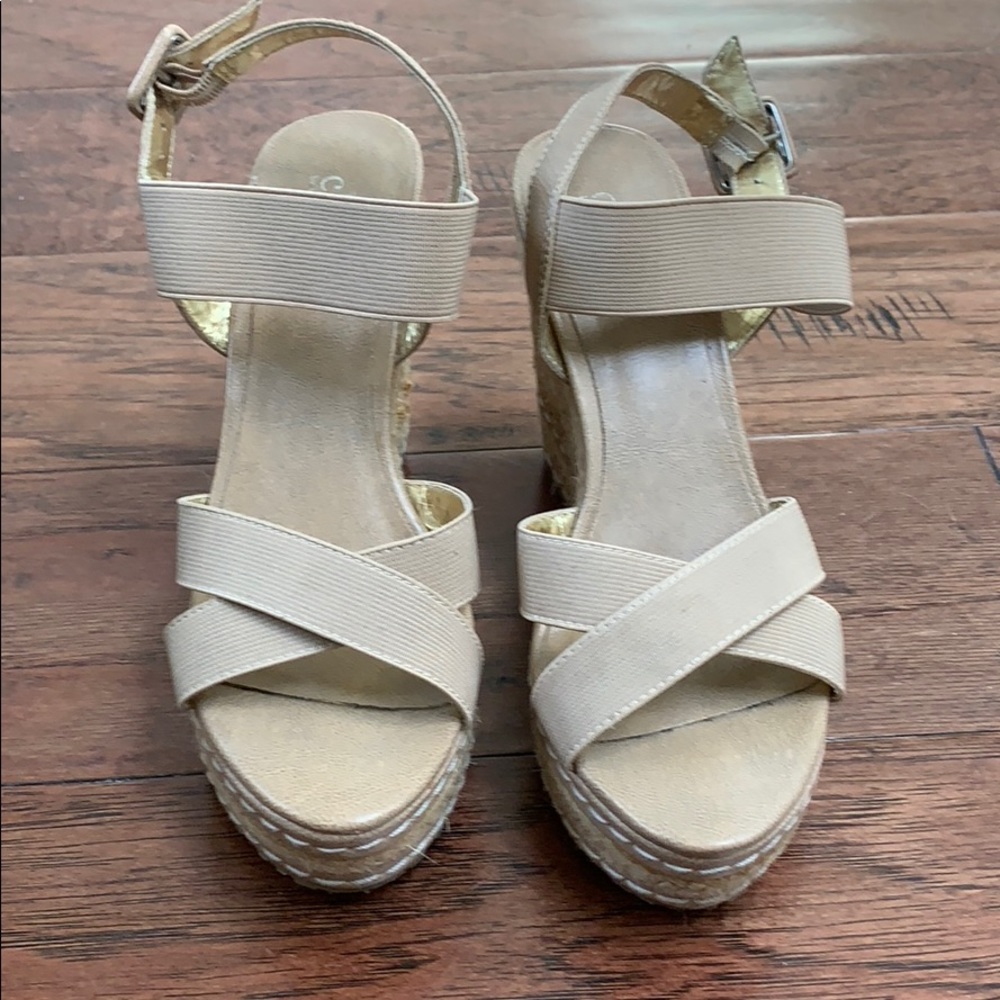 Tan wedge shoes. Good condition.